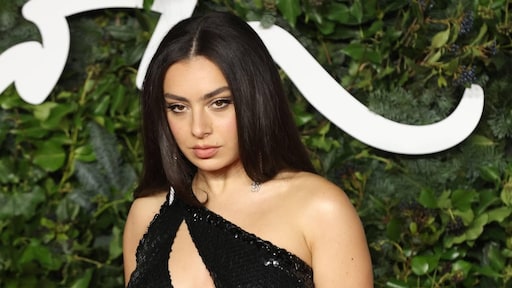 Charli XCX overweegt strijkers op volgende plaat: 'Voelt natuurlijk aan'