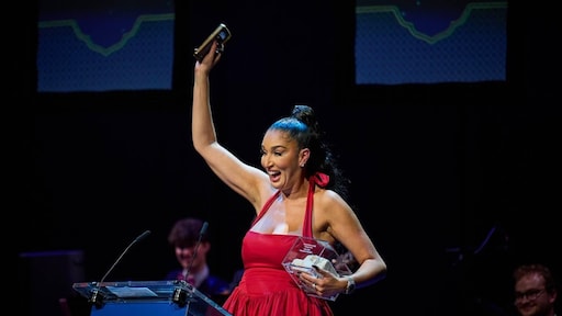 Soundos El Ahmadi staat met bekroonde show in Carré