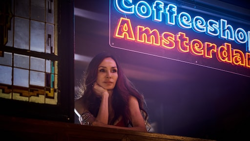 Famke Janssen rekent af met clichébeeld van Nederland in Hollywood: 'Geen drugscultuur'