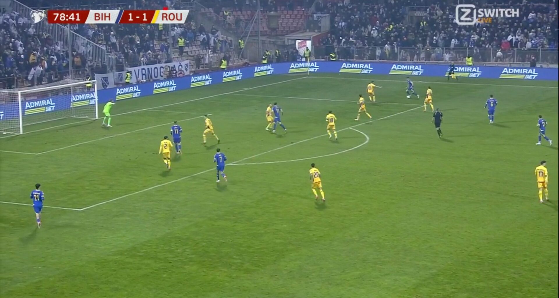 Beelden: PSV'er Bajraktarevic maakt absolute wereldgoal van gigantisch belang