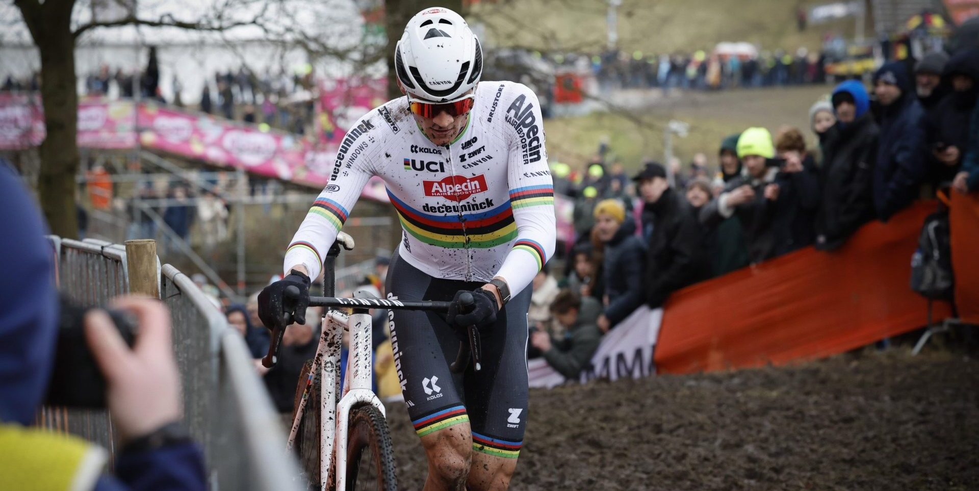 Drieluik Antwerpen, Koksijde & Hofstade