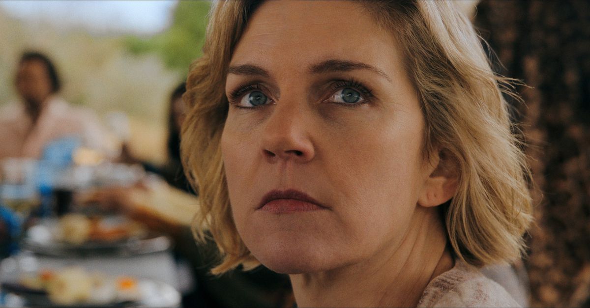 Recensie Pluribus op Apple TV, de nieuwe serie van de maker van Breaking Bad, met Rhea Seehorn