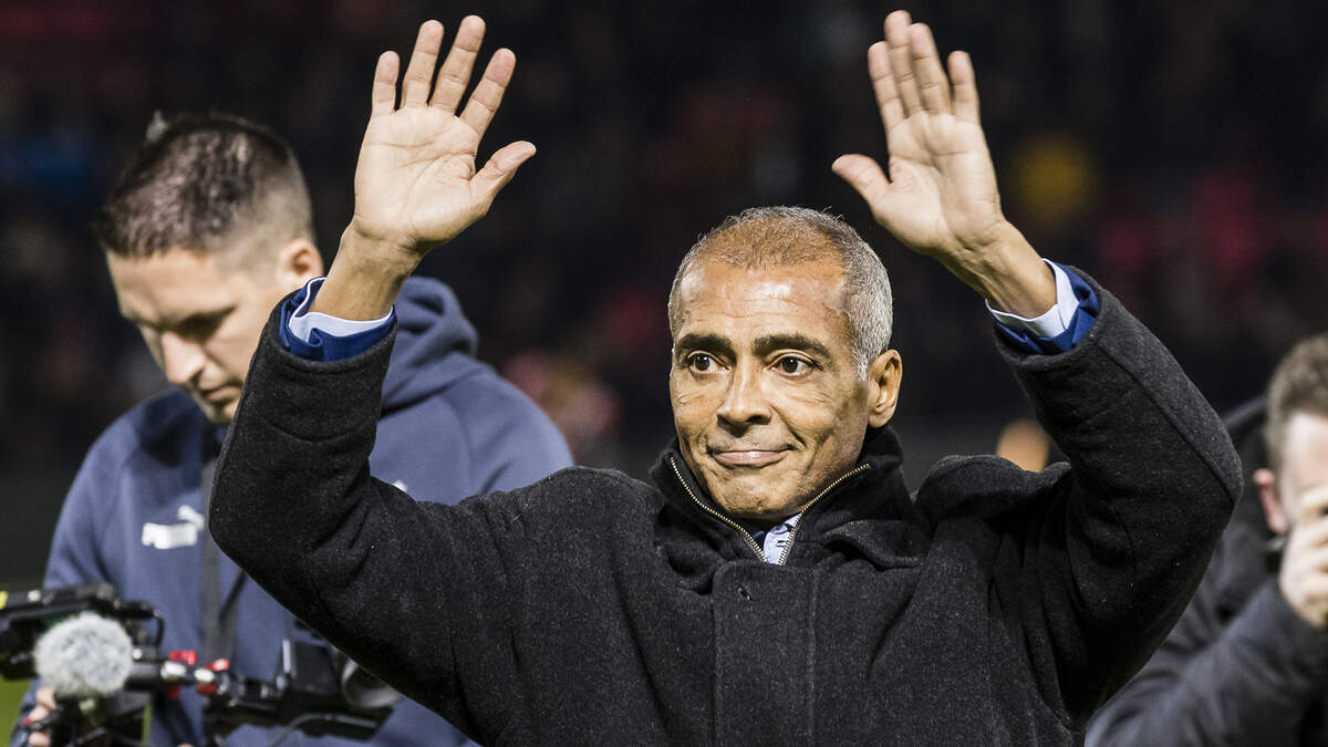 Romario ontbreekt bij zijn eigen boekpresentatie.