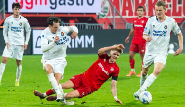 Hlynsson en Pröpper horen schorsingen na kaarten in…