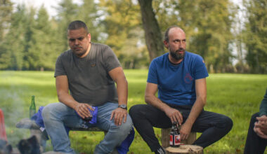 “Ik ben hier écht niet goed van”: verdachtmakingen zorgen voor onverwachte twist in ‘De verraders’