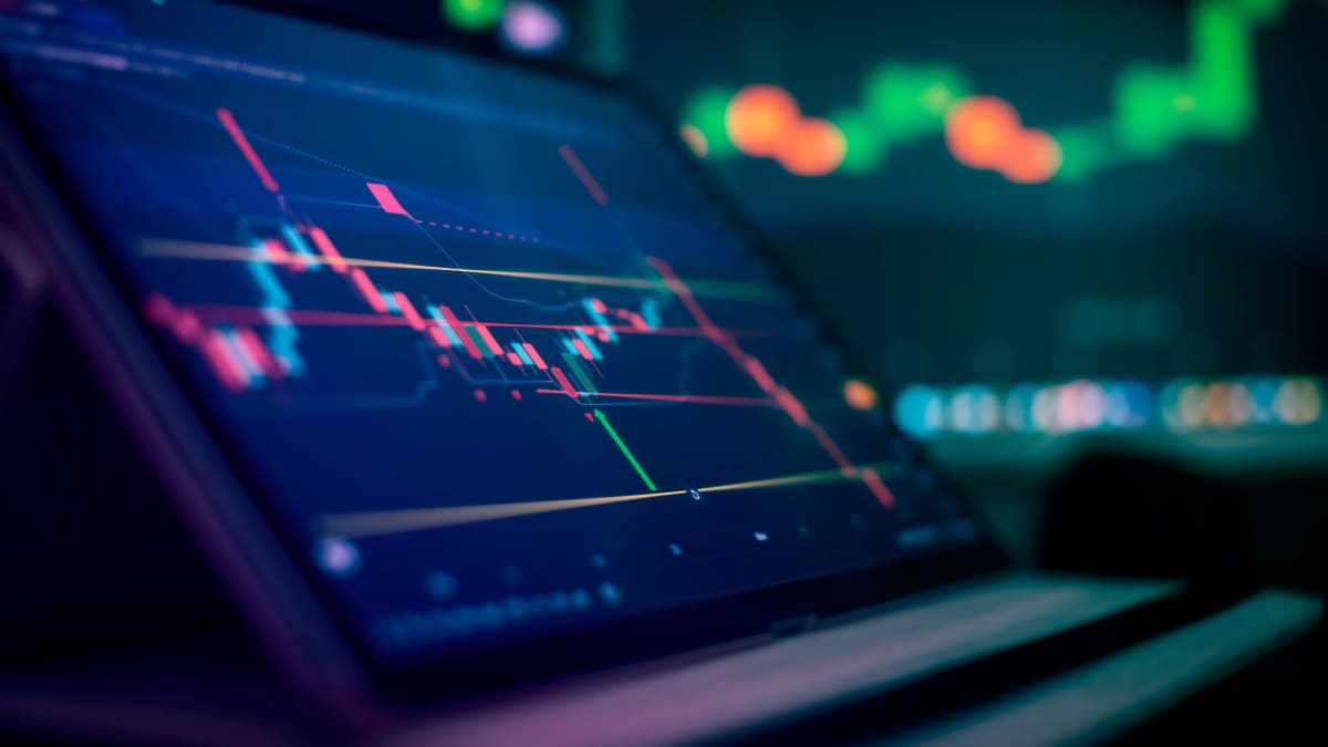 Terwijl cryptomarkt bloedt stijgt Startknet 40% en Nederlanders slaan toe