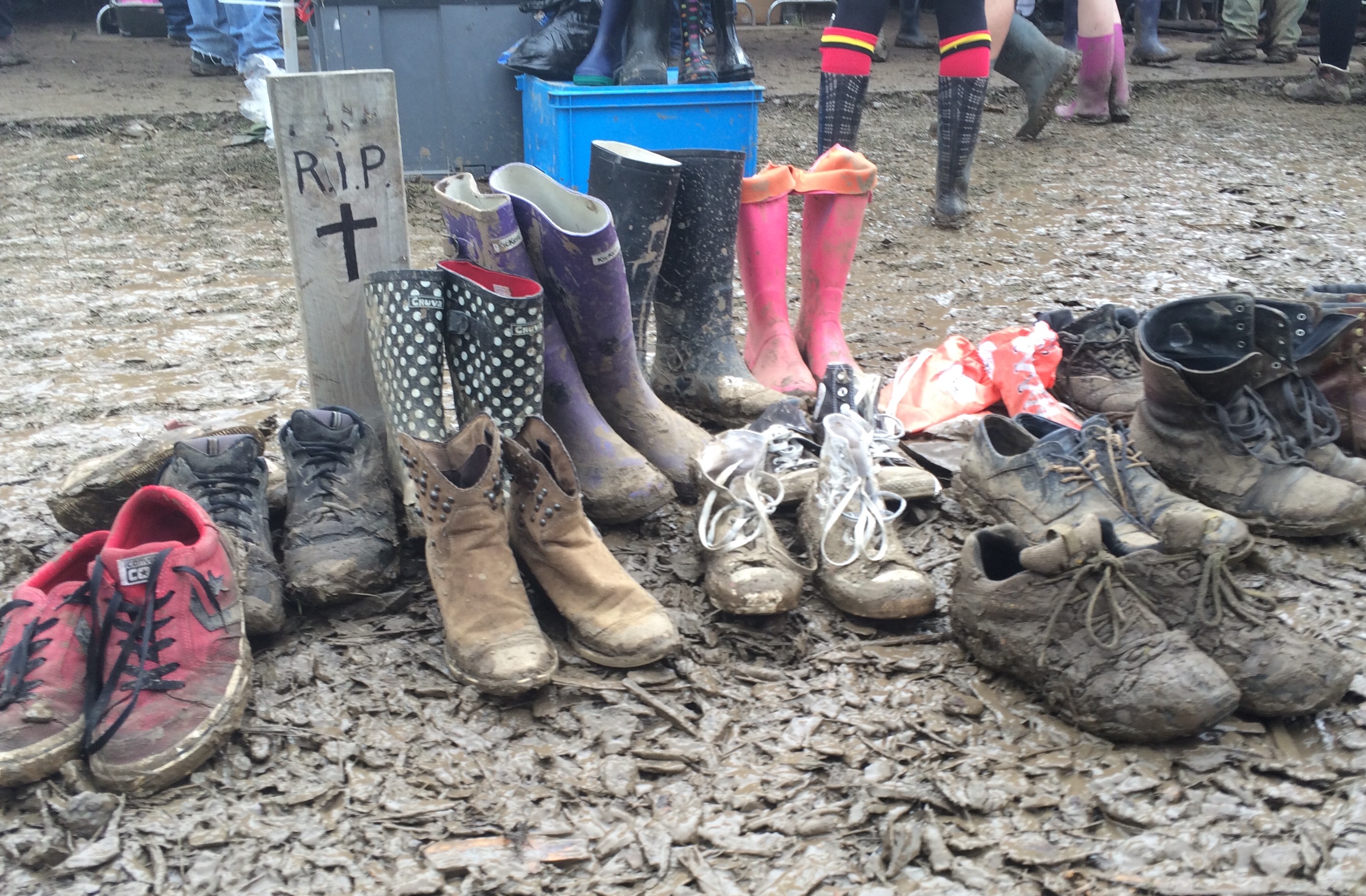 Rock Werchter 2016 - schoenenbegraafplaats