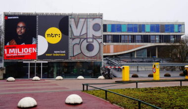 BNNVARA en AVTROTROS bezuinigen flink: onder meer First Dates, Kassa en Draadstaal worden geschrapt