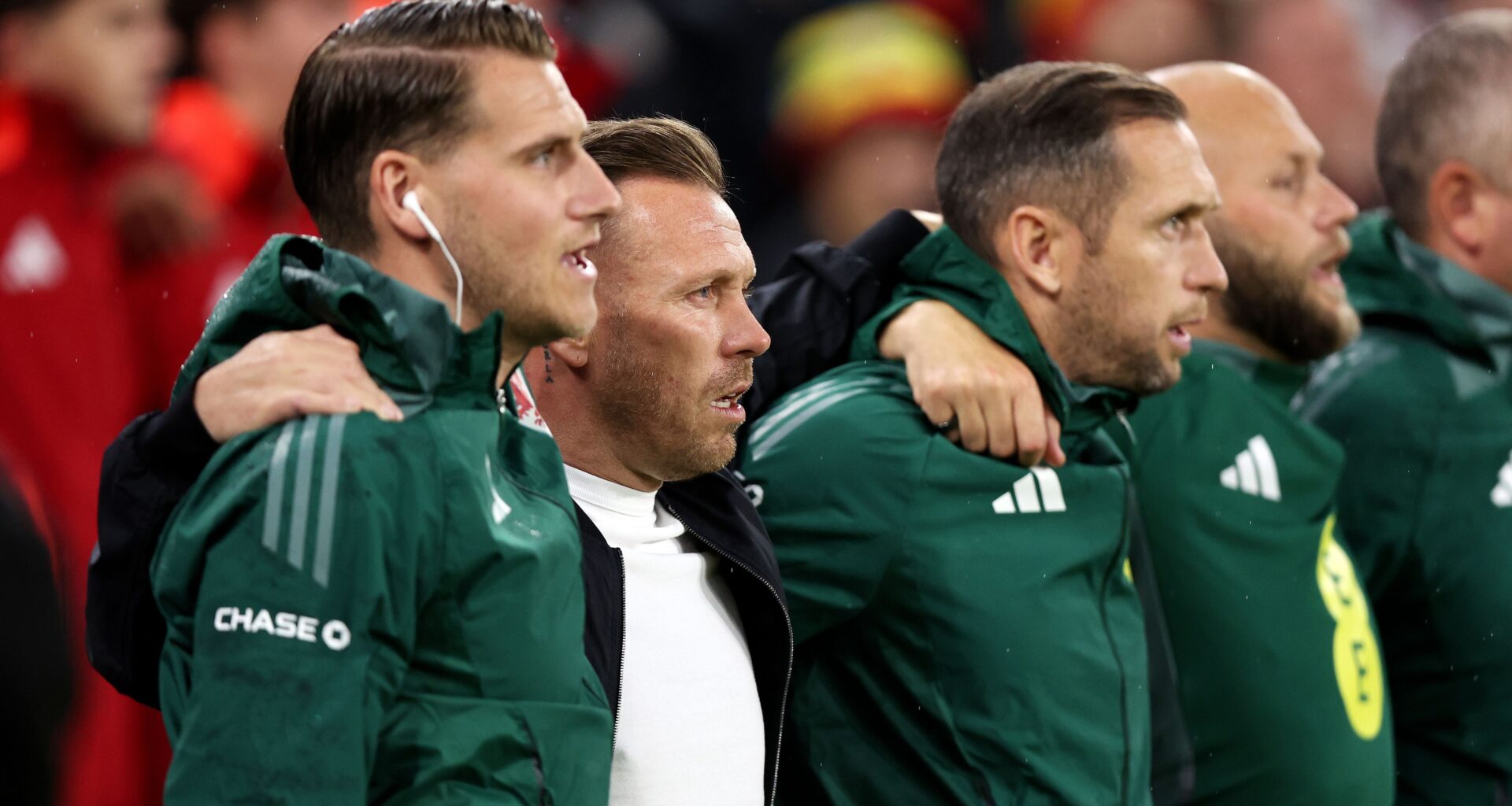 Nederlandse trainer is plots bondscoach en staat direct voor cruciaal WK-kwalificatieduel