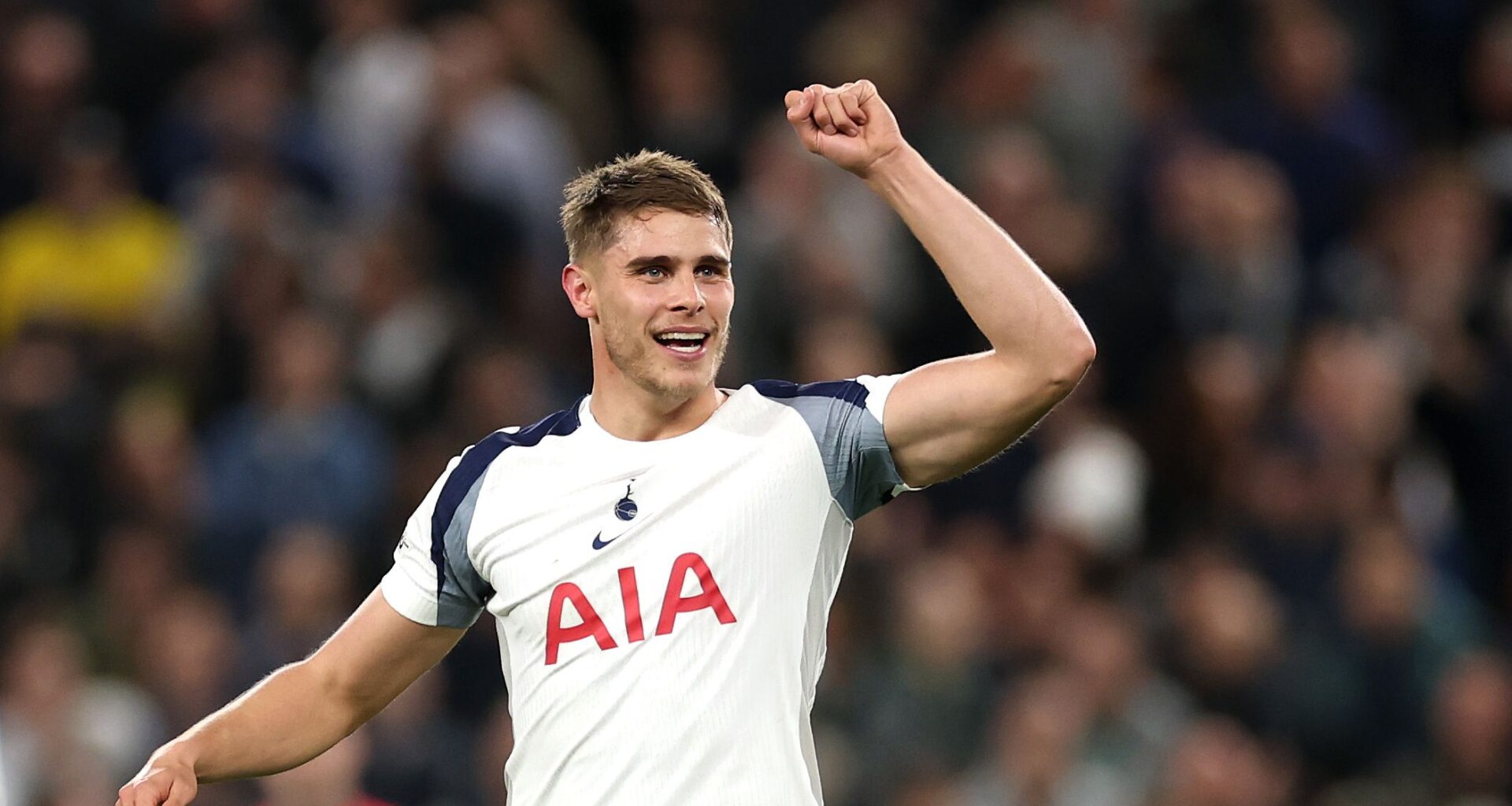 Nieuwe vriendin? Micky van de Ven in Monaco gespot met Britse influencer