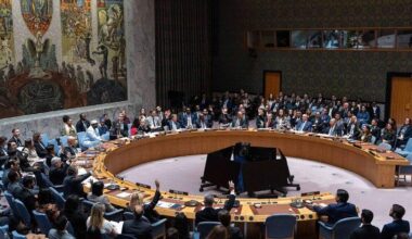 Veel handen gaan omhoog bij de VN tijdens de stemming over Gaza.