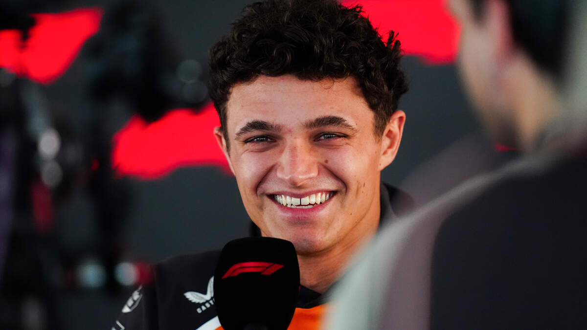 Lando Norris maakt in aanloop naar de Grand Prix van Qatar een ontspannen indruk, ondanks de diskwalificatie in Las Vegas.