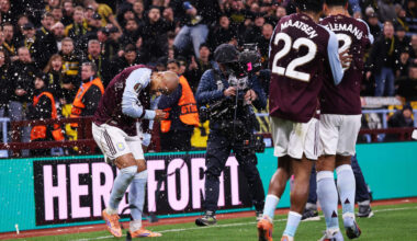 Donyell Malen werd bekogeld.