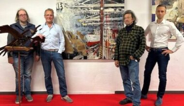 Opticien Frits Van Den Bosch opent kunstgalerij