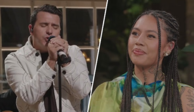 Jan Smit blaast Tabitha omver met eigen versie van nummer in Onvergetelijke Liedjes: 'Een cadeautje'