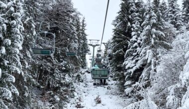 Waarom je vaak de beste sneeuw vindt bij oude tweezitters en sleepliften