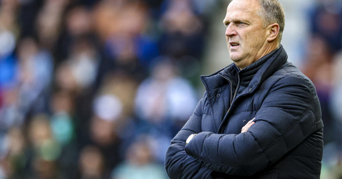 Van den Brom ziet FC Twente mazzelen: "Tegen alle…