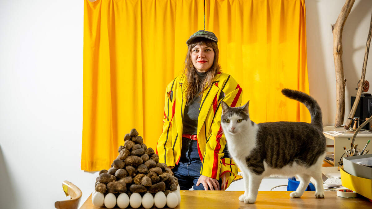 Dankzij deze virtuoze surrealiste belanden dieren én mensen uit Pulle en Herentals in musea over de hele wereld: “Ik schilder graag figuren uit mijn eigen omgeving”