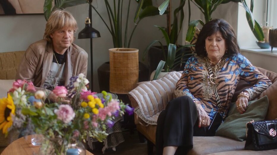 Stijgend aantal kijkers ziet hoe Tante Cor het geheim van Martin ontdekt in Gooische Vrouwen