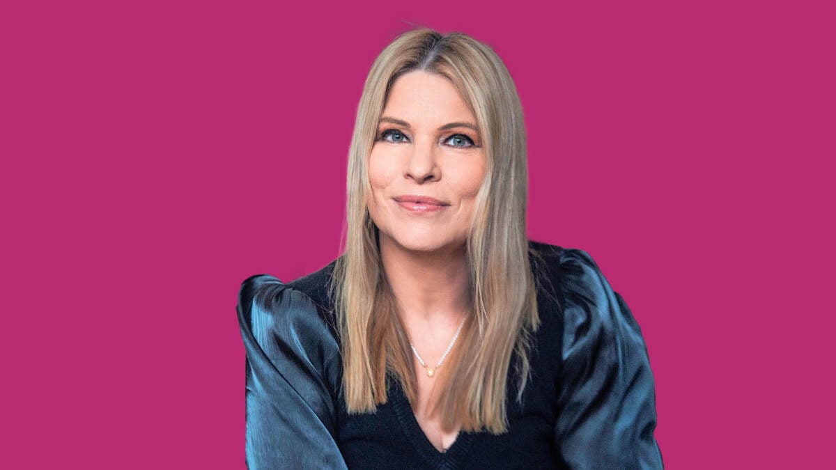 Tina Nijkamp: gegoochel met cijfers rond bezuiniging bij NPO gênant, met name Even tot hier maakte er een potje van - De Telegraaf