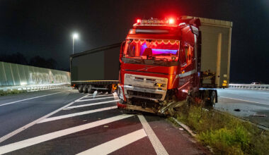 LZV vachtwagen blokkeert na eenzijdig ongeval A1 [+foto’s]
