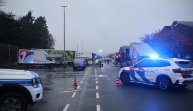 Slachtoffer overleden bij ongeval met vrachtwagen in Rijnsburg [+foto’s]