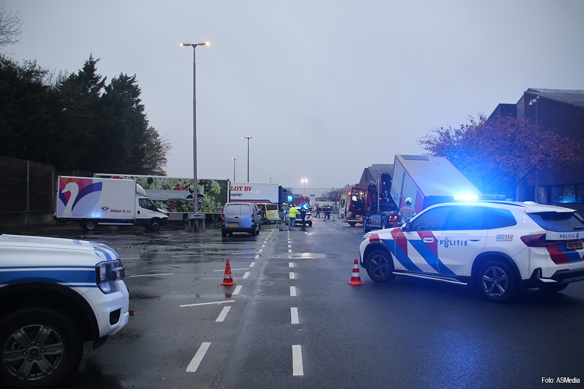 Slachtoffer overleden bij ongeval met vrachtwagen in Rijnsburg [+foto’s]