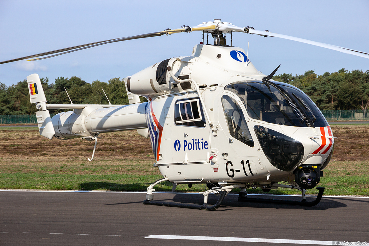 Helikopter ondersteunt politie bij strenge controle op inhaalverbod vrachtwagens op Belgische E314