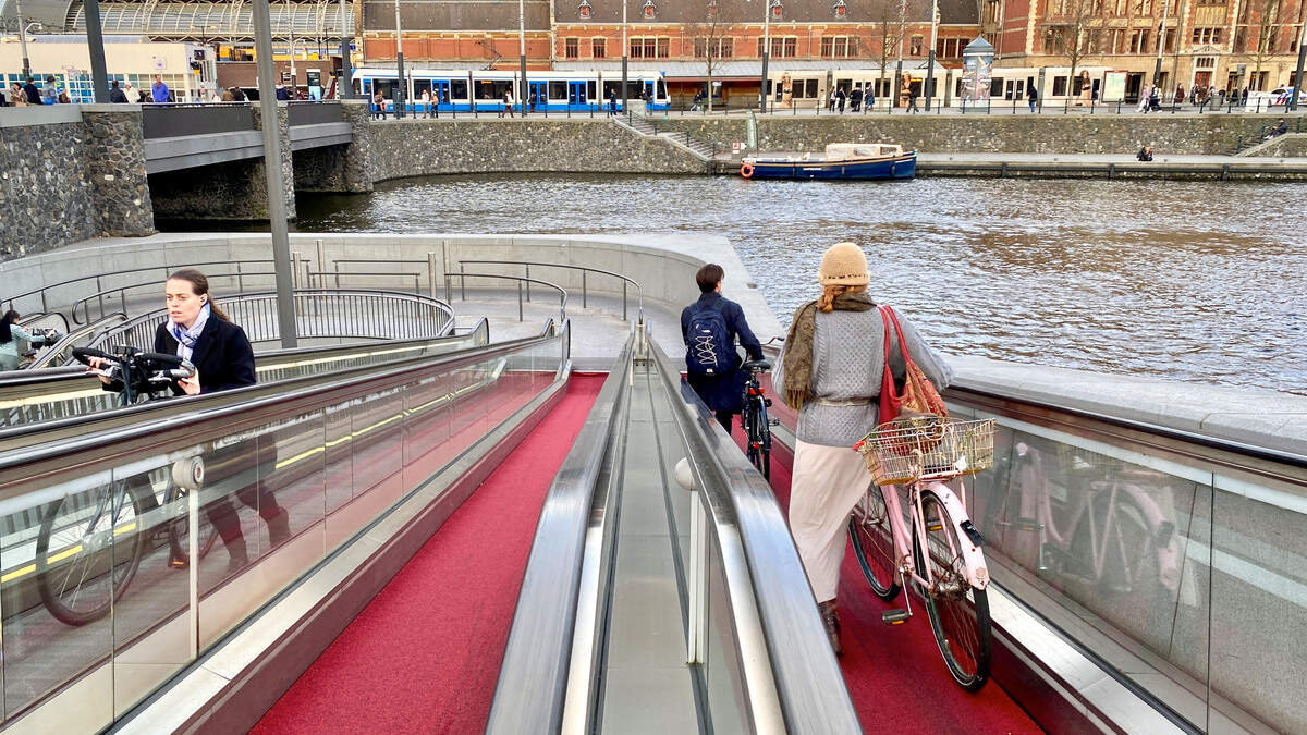 Vanwege de gladheid, kregen de kapotte loopbanden eerder deze maand een rood tapijtje.