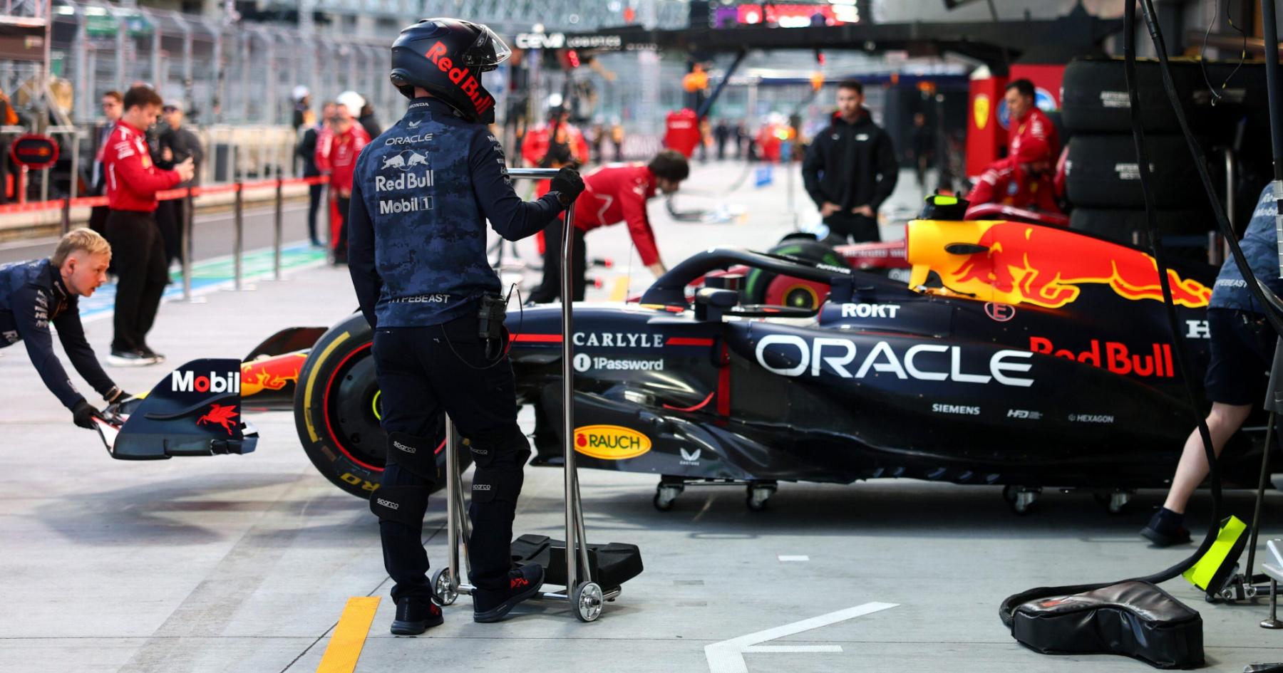 Verstappen en Tsunoda 'doelbewust' met verschillende Red Bulls