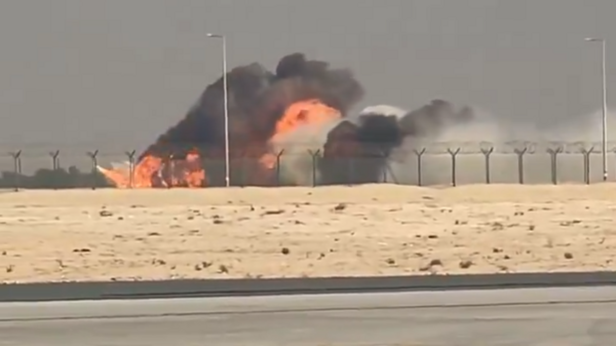 Tijdens de Dubai Air Show op vrijdag is een Indiase straaljager neergestort.