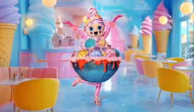 Als Monica Geuze 'niet beter wist', zat ze zelf in dít pak van TMS