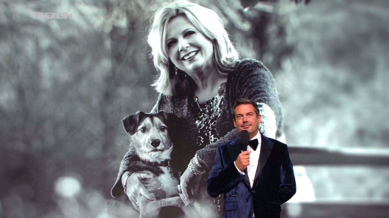 Kijkers geraakt door eerbetoon aan Loretta Schrijver in The Masked Singer