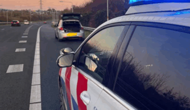 Politie haalt kind (6) in Limburg uit auto omdat vader met drugs op achter stuur zit - De Telegraaf