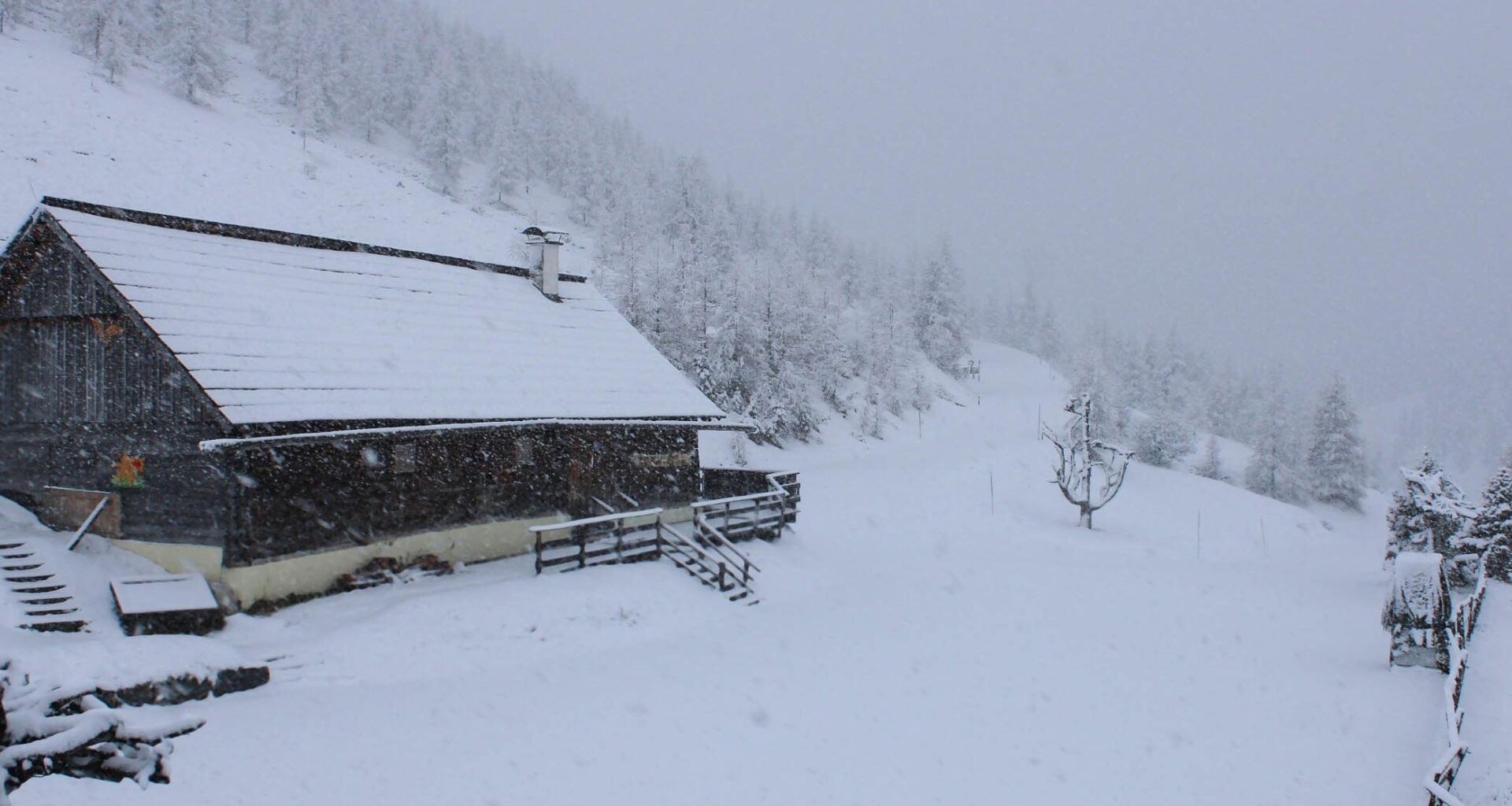 het sneeuwt nú in de Alpen – winter keert terug!