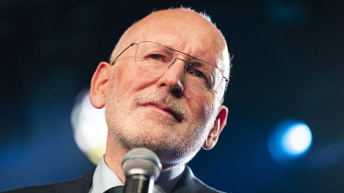 GL/PvdA heeft aangifte gedaan tegen PVV-Kamerleden Patrick Crijns en Maikel Boon vanwege de AI-afbeeldingen die gemaakt zijn van Frans Timmermans.