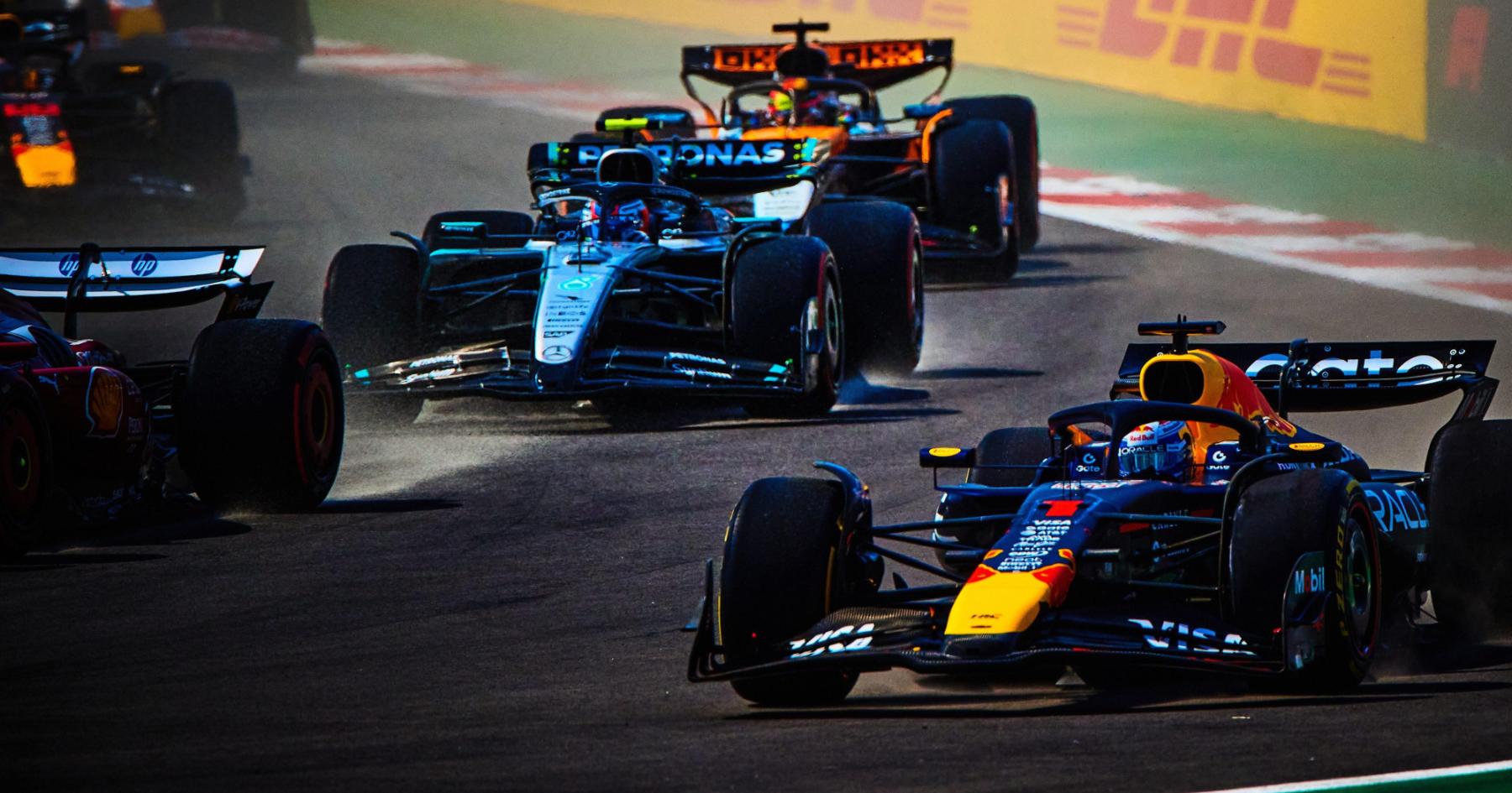 Marko doet beroep op Ferrari en Mercedes: "Daar hopen we op"