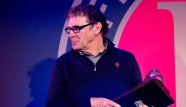 Van Hanegem in column zeer kritisch over Oranje