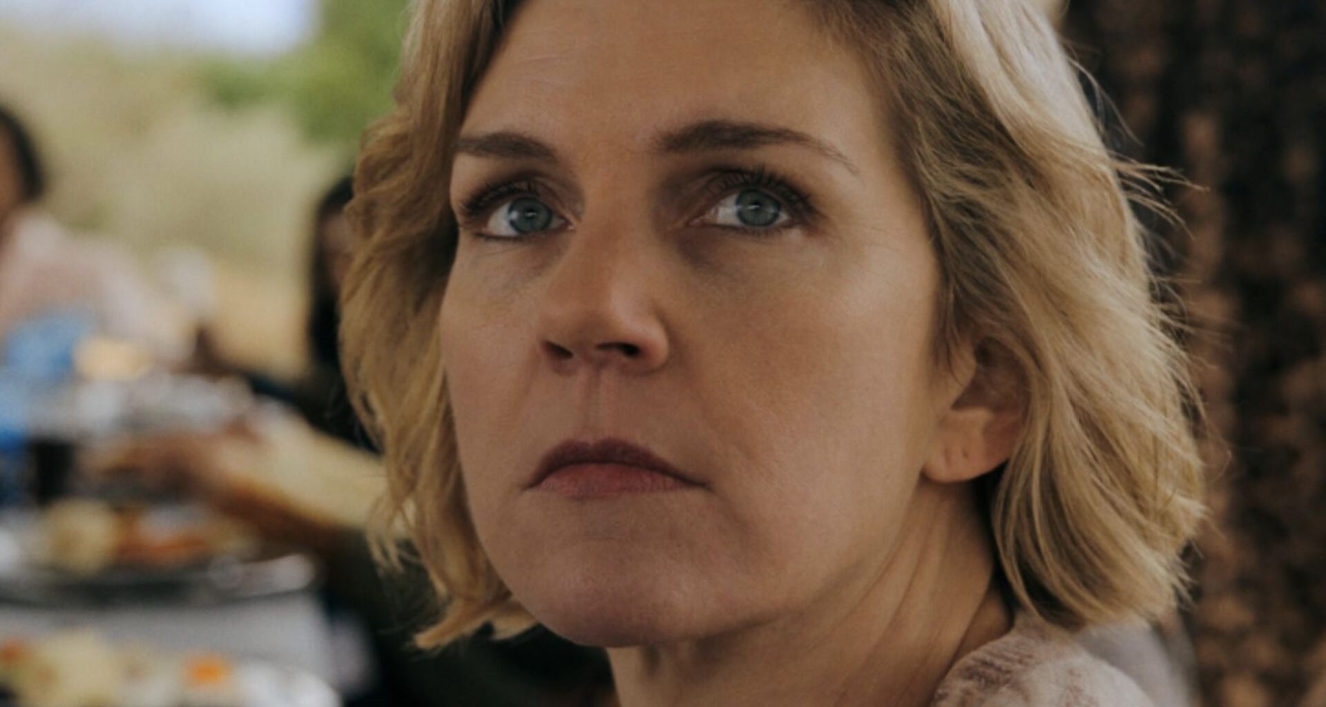 Fan van 'Pluribus'? Apple TV heeft goed nieuws over de dramaserie van de 'Breaking Bad'-maker | Serie Nieuws