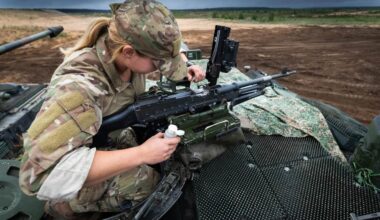 'Vrouwen zijn onmisbare schakels in vrede en veiligheid' | 02