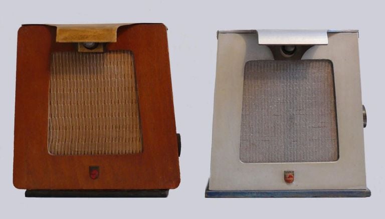 'Luistervinken' van Philips die alleen Radio Herrijzend Nederland konden ontvangen (foto: uit het boek van Peter de Ruiter)