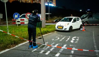 De schietpartij vond plaats in of bij een auto (foto: MediaTV).