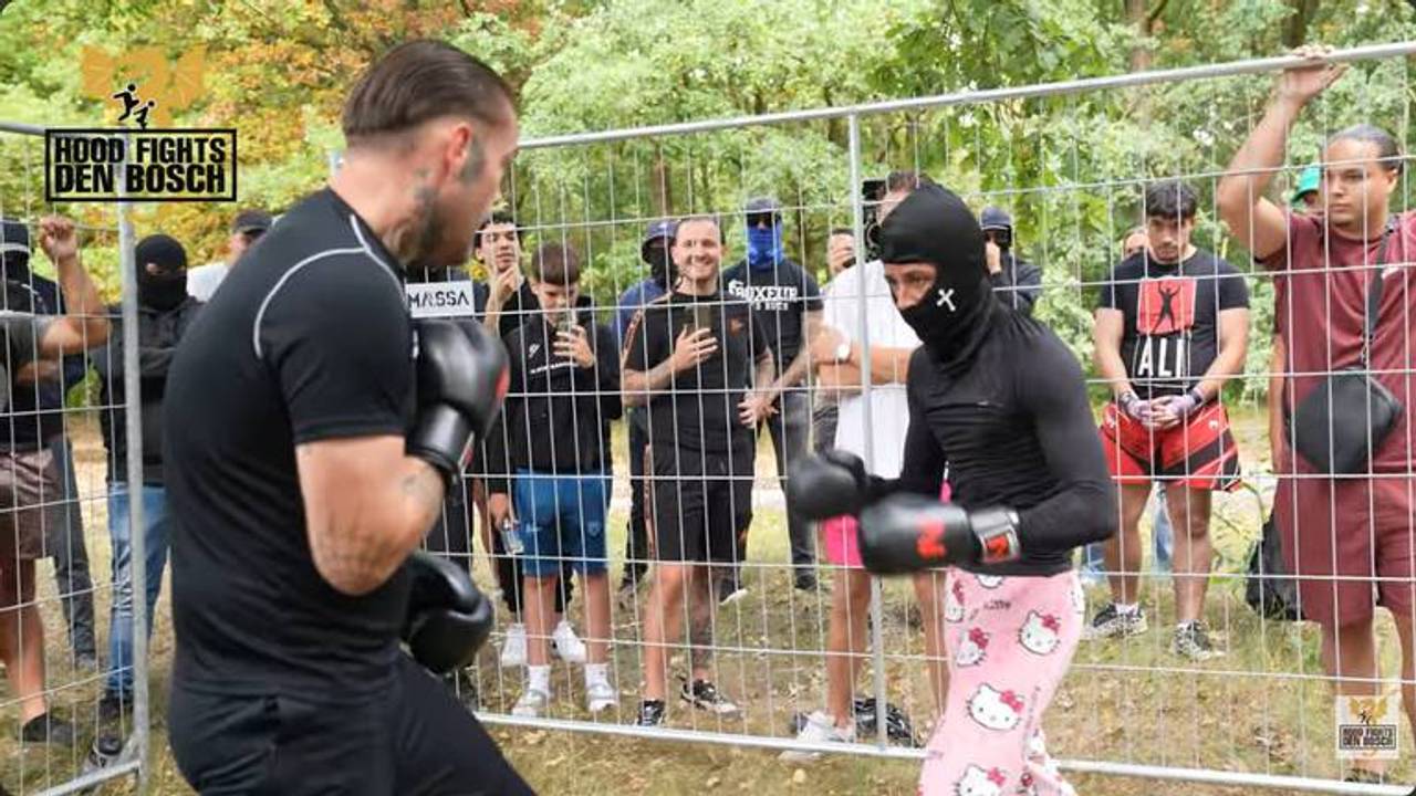 Een gevecht van Hood Fights Den Bosch (Beeld: YouTube).