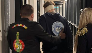 Duke met een vriend en zijn vriendin in het ziekenhuis op 11-11 (foto: privéfoto).