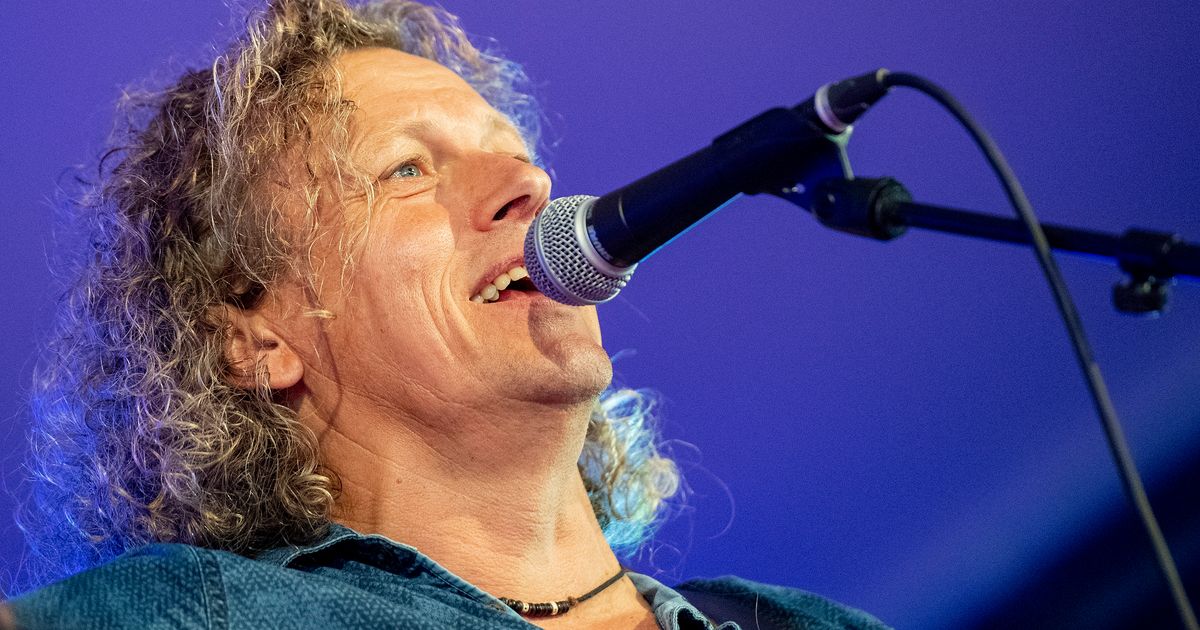 De Kast is 35 jaar: Friese poplegendes vieren jubileum met groot orkest en nieuwe muziek