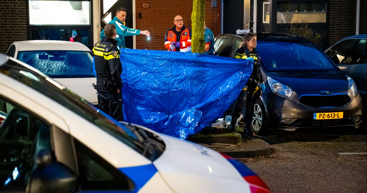 Man (20) overleden in ziekenhuis na schietpartij; vijfde aanhouding verricht - Rijnmond
