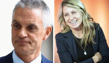 BBC-topmannen Tim Davie en Deborah Turness stappen op na omstreden Trump-documentaire