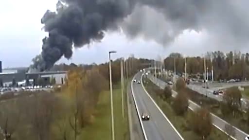 Brand op industrieterrein Barneveld onder controle, A30 weer open