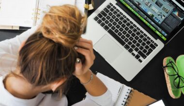 Steeds meer gezinnen komen in de knel door oplopende schulden - Omroep Gelderland