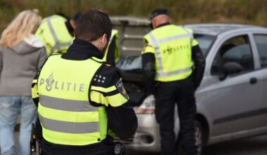 Vier of meer bekeuringen afgelopen jaar? Dan houdt de politie je extra in de gaten - RTV Noord
